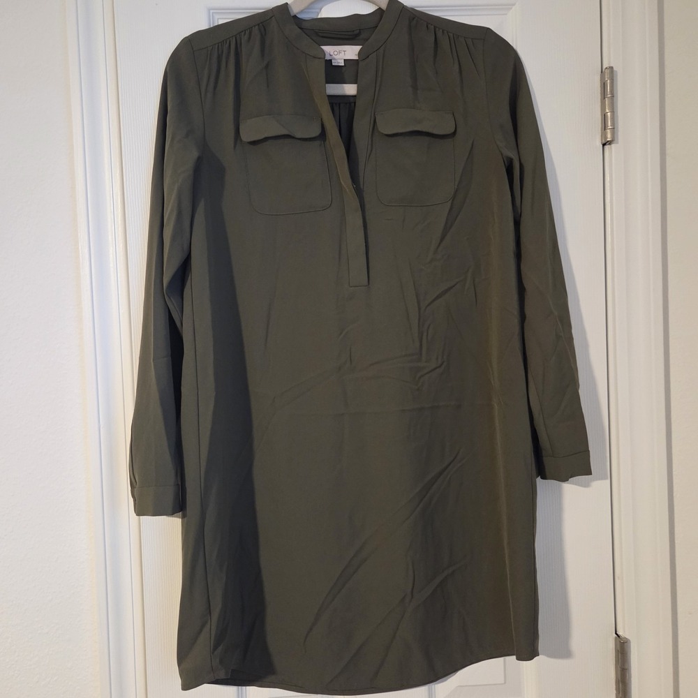 LOFT Olive Green Long Sleeve Shift Dress Flap Pockets V-Neck Size XSP Boho Tunic